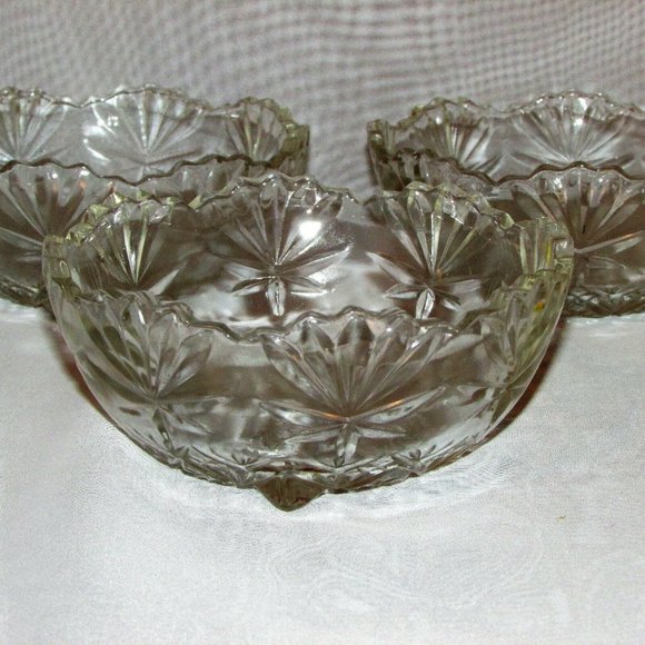 3 Vintage Clear Glass Dessert Snack Bowls Footed Fancy Pattern - Picture 4 of 11